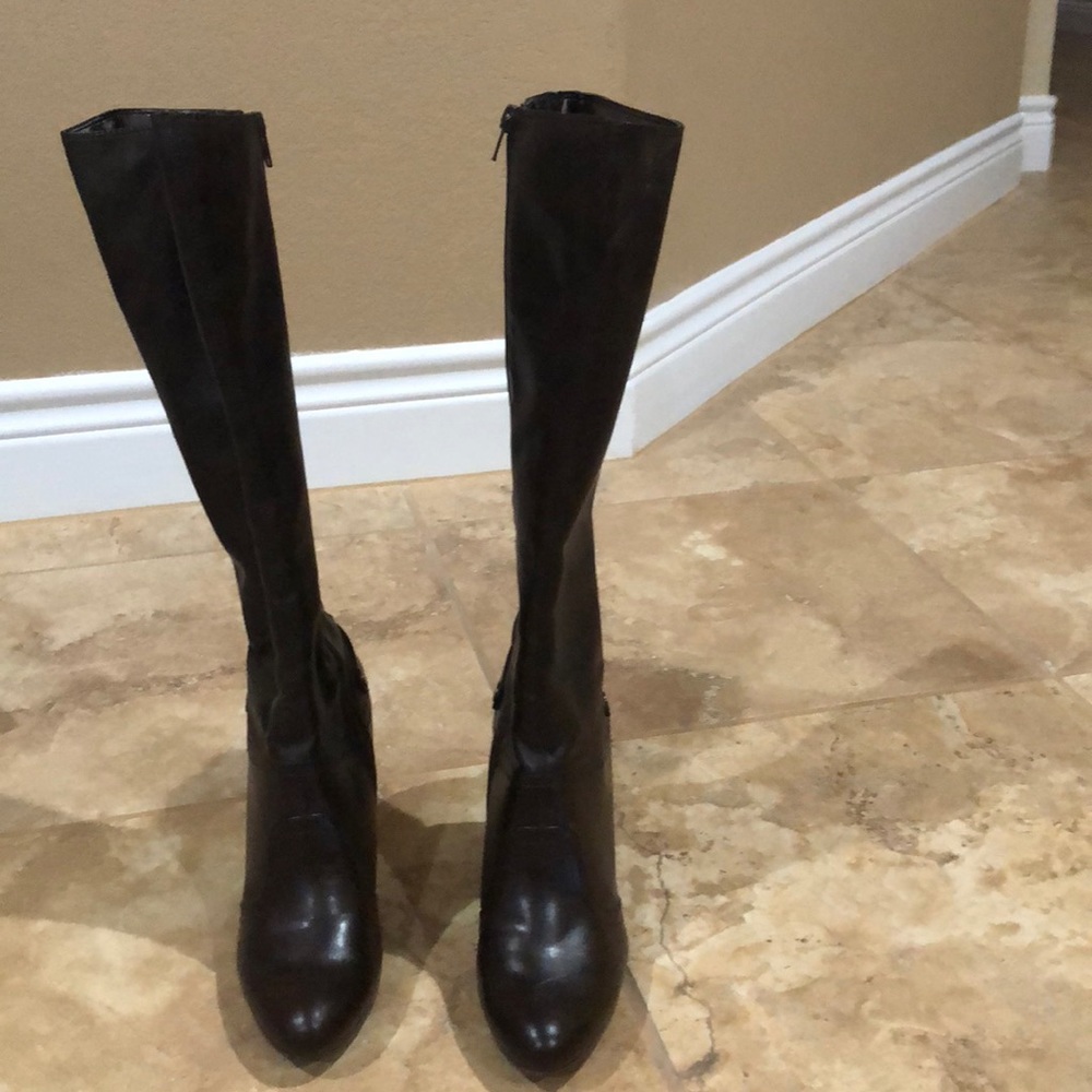 Jessica Simpson boots